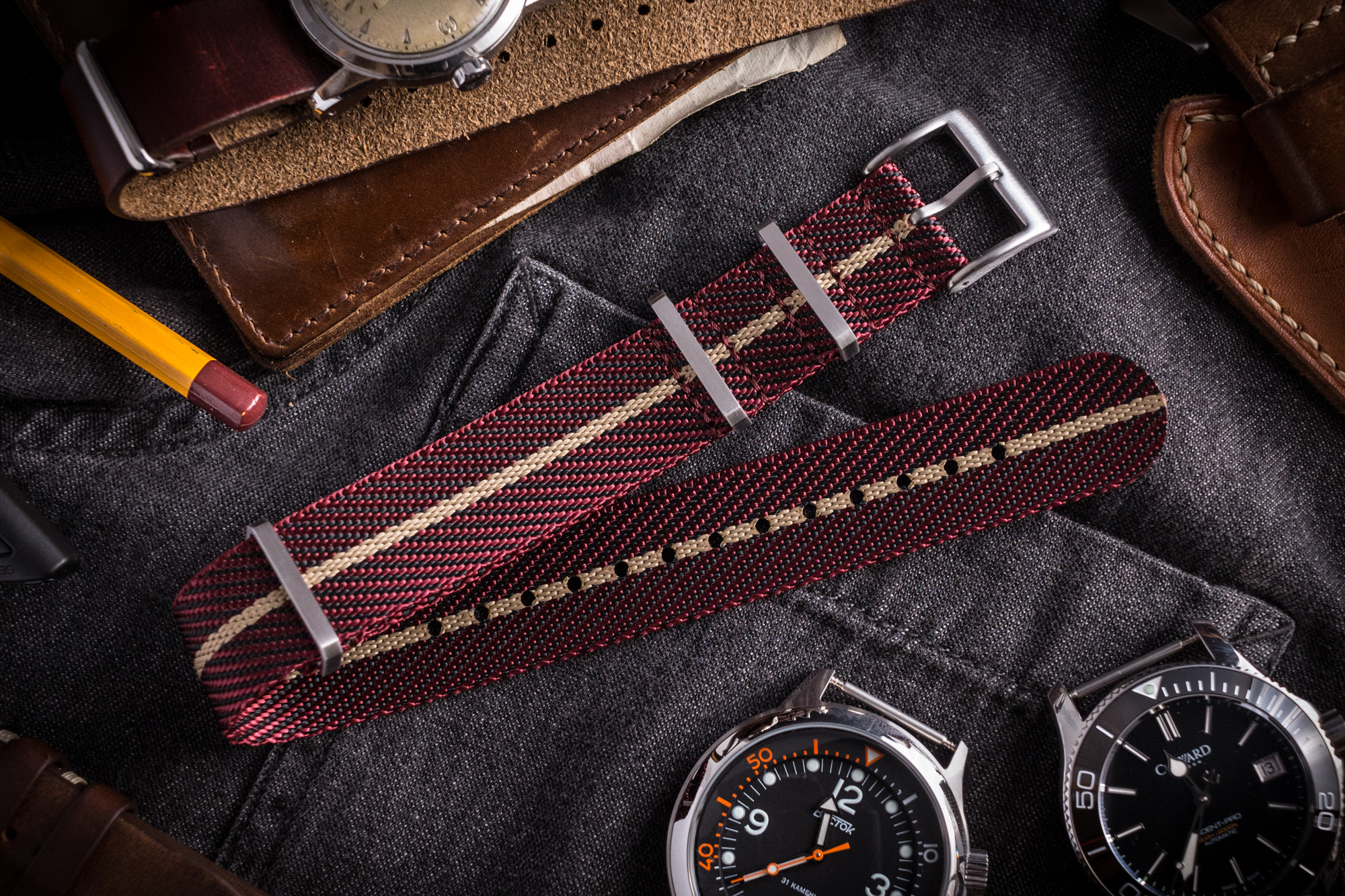 Burgundy nato strap sale